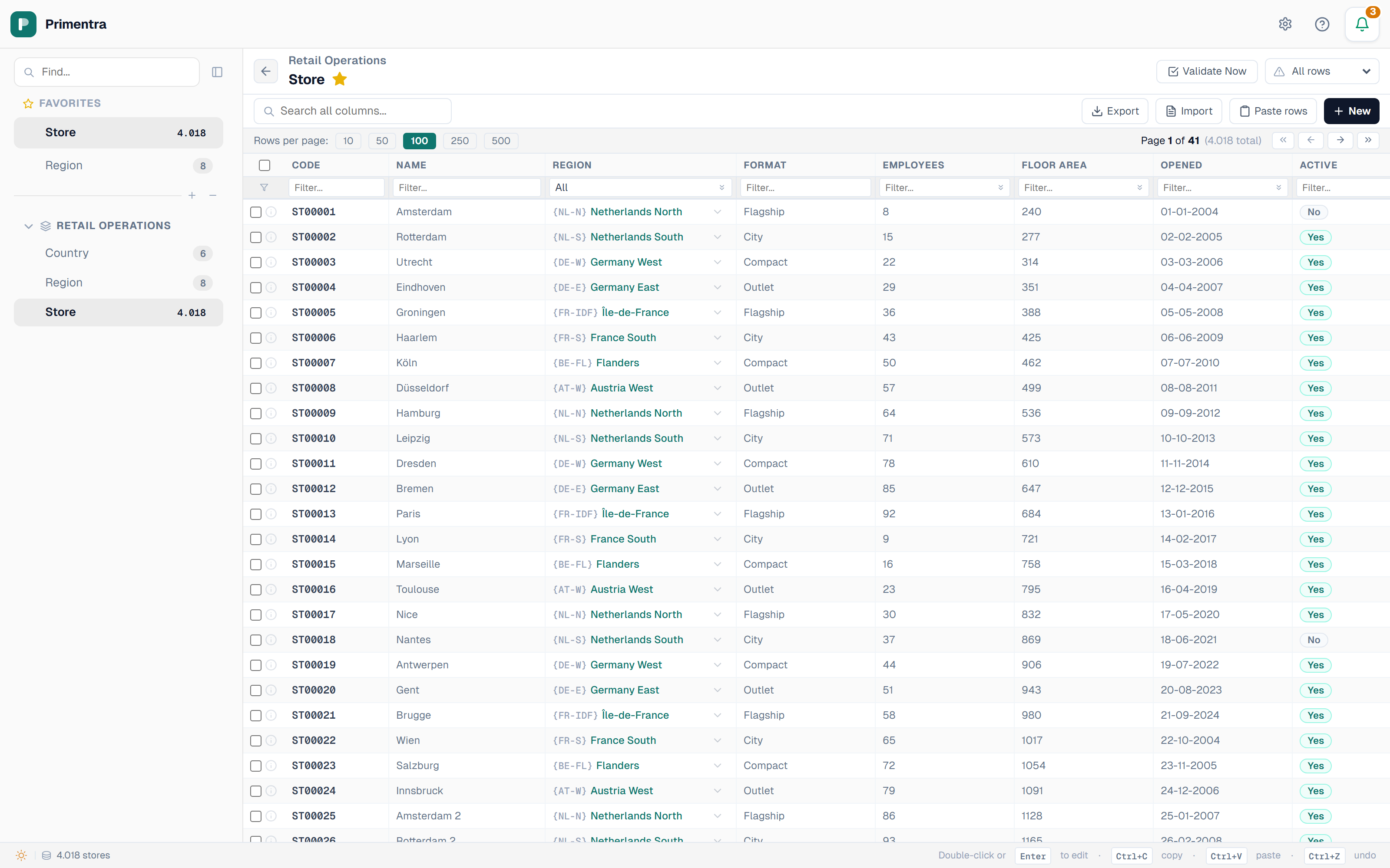 The data grid with the sidebar, header, toolbar, pagination bar and status bar